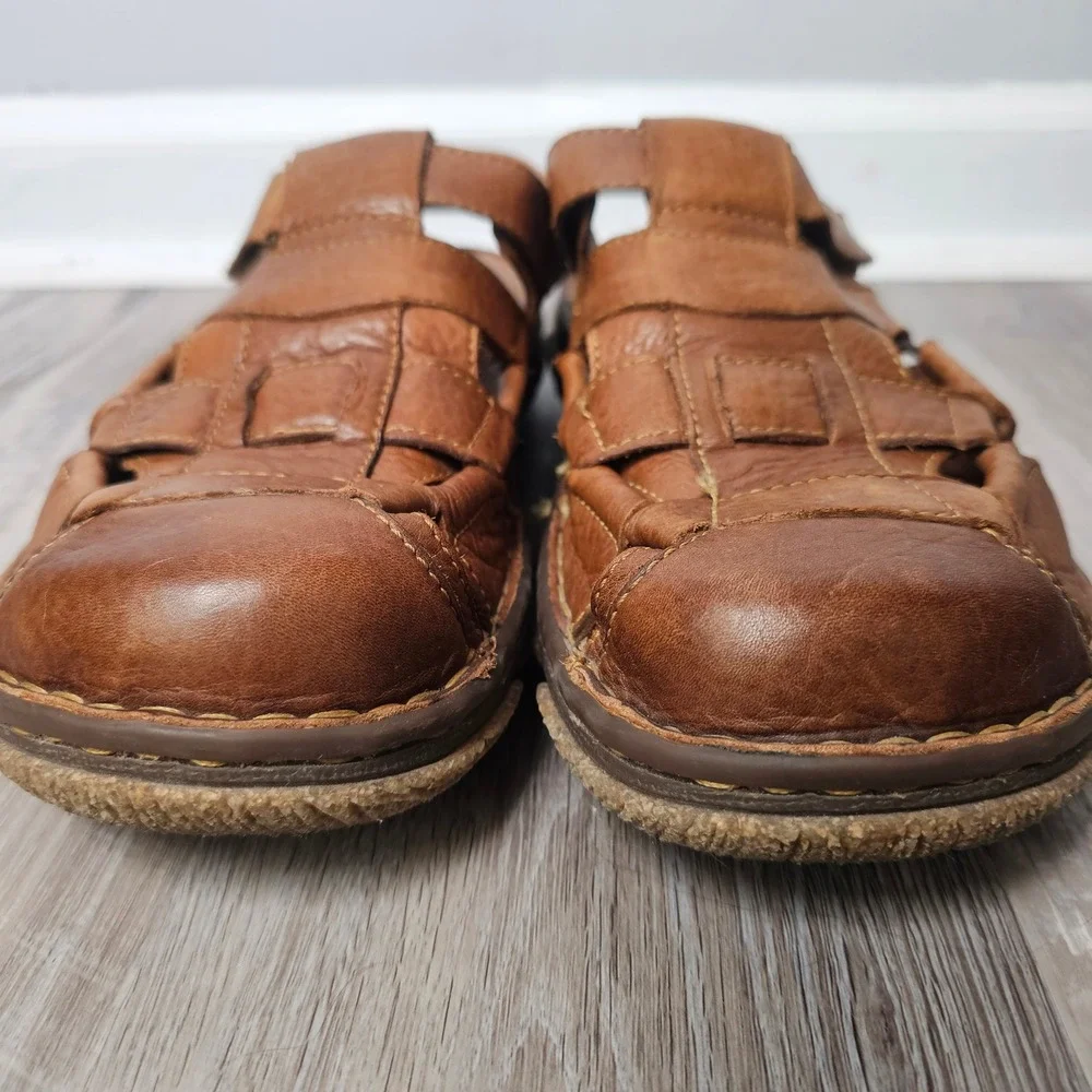 Born Leather Fisherman Sandals Men 12 Brown Rugged Coastal Comfort Shoes